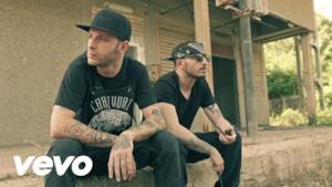 Clementino - Ghiacciai feat. Ntò (Video ufficiale e testo)