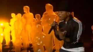 Pharrell canta Happy agli Oscar 2014