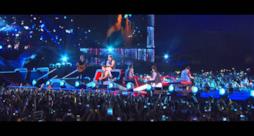 One Direction - Little Things (anteprima film-concerto Where We Are) (video)