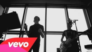 Depeche Mode - Broken (Video ufficiale e testo)