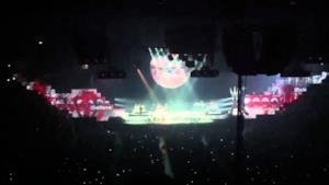Roger Waters - The Wall live in Milan 01 04 2011