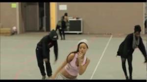 Rihanna - Diamonds behind the scenes (Anteprima video)