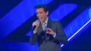 Mika canta Happy Ending alla finta audizione di X Factor 8 