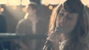 Karmin - Brokenhearted [VIDEO UFFICIALE+TESTO]