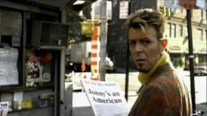 David Bowie - I'm Afraid Of Americans (Video ufficiale e testo)