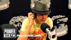 ► Justin Bieber Raps over Otis (video)