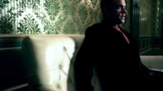 Robbie Williams - Sexed Up (Video ufficiale e testo)