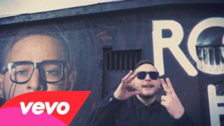 Rocco Hunt con Il sole tra i palazzi festeggia un anno di 'A Verità