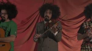 Caparezza - Non me lo posso permettere (video ufficiale e testo)