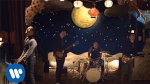 Coldplay - Christmas lights  (Video ufficiale e testo)