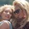 Britney Spears e Iggy Azalea, atmosfere anni 80 nel video per Pretty Girls