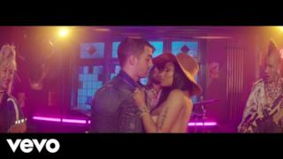 DNCE - Kissing Strangers (feat. Nicki Minaj) (Video ufficiale e testo)