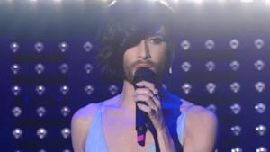 Conchita Wurst, la drag queen barbuta canta Heroes a Sanremo 2015