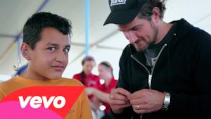 Matt Nathanson - Headphones (feat. LOLO) (Video ufficiale e testo)