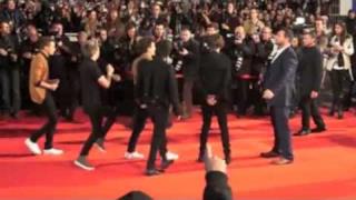 One Direction ballano il Gangnam Style [VIDEO]
