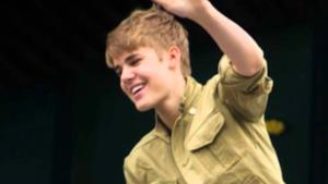 ► Justin Bieber in Mexico City (pics)