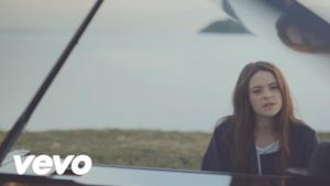 Francesca Michielin - 25 Febbraio (Video ufficiale e testo)