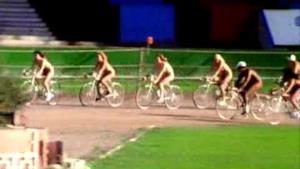 Queen - Bicycle Race (Video ufficiale e testo)