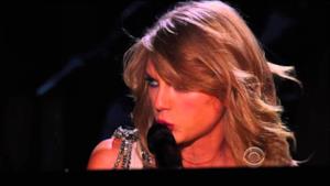 Taylor Swift canta All Too Well ai Grammy 2014