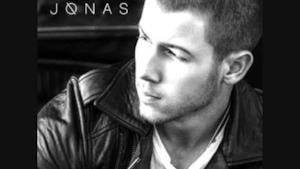 Nick Jonas - Chains (Video ufficiale e testo)