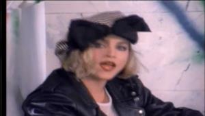 Madonna - Borderline (Video ufficiale e testo)