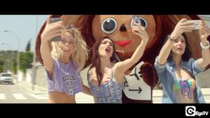 Le ragazze russe Serebro tornano hot nel nuovo video Kiss: sarà tormentone?