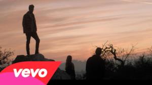 The Chainsmokers - Let You Go ft. Great Good Fine Ok (Video ufficiale e testo)