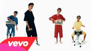 Willow - F Q-C # 7 (Video ufficiale e testo)