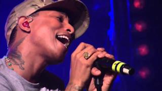 Daft Punk - Get Lucky live con Pharrell Williams [VIDEO]