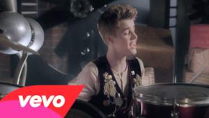 Justin Bieber - Santa Claus Is Coming To Town (official video)