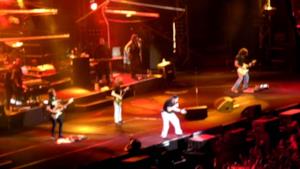 Vasco Rossi a Roma (01.07.11) - Vivere non è facile.MP4