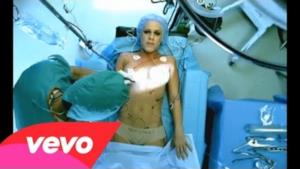 P!nk - Stupid Girls (Video ufficiale e testo)