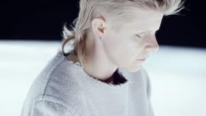 Röyksopp - Monument (feat. Robyn) [The Inevitable End Version] (Video ufficiale e testo)