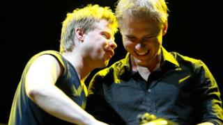 Armin van Buuren - Exhale (Video Ufficiale)