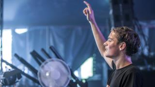 The Martin Garrix Show 008