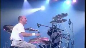 Phil Collins - Hand In Hand (Video ufficiale e testo)