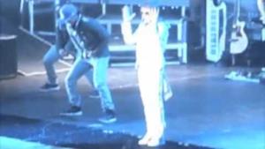 Justin Bieber - LOVE ME (Mediolanum Forum Assago 9 aprile 2011)