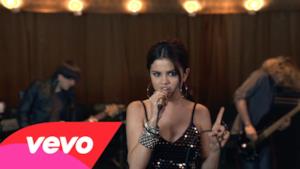 Selena Gomez & The Scene - Round & Round (video ufficiale e testo) 