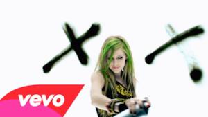 Official video Avril Lavigne - Smile