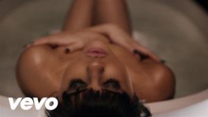 Selena Gomez - Hands To Myself (Video ufficiale e testo)