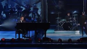 Raphael Gualazzi, Bloody Beetroots e Tommy Lee - Nel blu dipinto di blu (Sanremo 2014 duetti)