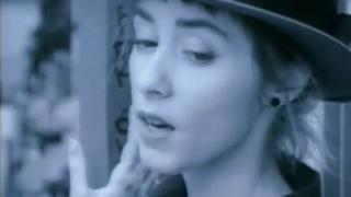 Suzanne Vega - Luka (video ufficiale, testo e traduzione)