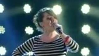 The Voice: Giuliana Danzè canta Lady is a tramp (video)