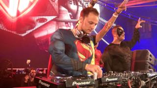 Tomorrowland 2015 Superheroes, il live e la tracklist