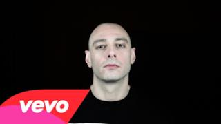 Fabri Fibra - Alieno (Video ufficiale e testo)