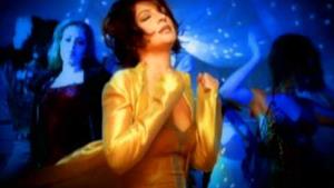 Gloria Estefan - Don't Let This Moment End (Video ufficiale e testo)