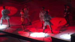 Rihanna - Diamonds world tour Buffalo NY (concerto integrale) - terza parte