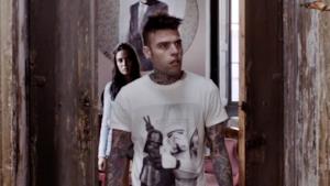 Fedez affronta l'apocalisse nel video per L'Amore Eternit 