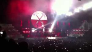 Roger waters The wall [intro] (Milano)