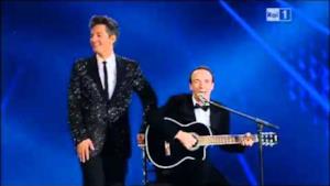 Benigni e Fiorello - L'inno del corpo sciolto (live a Rai1)